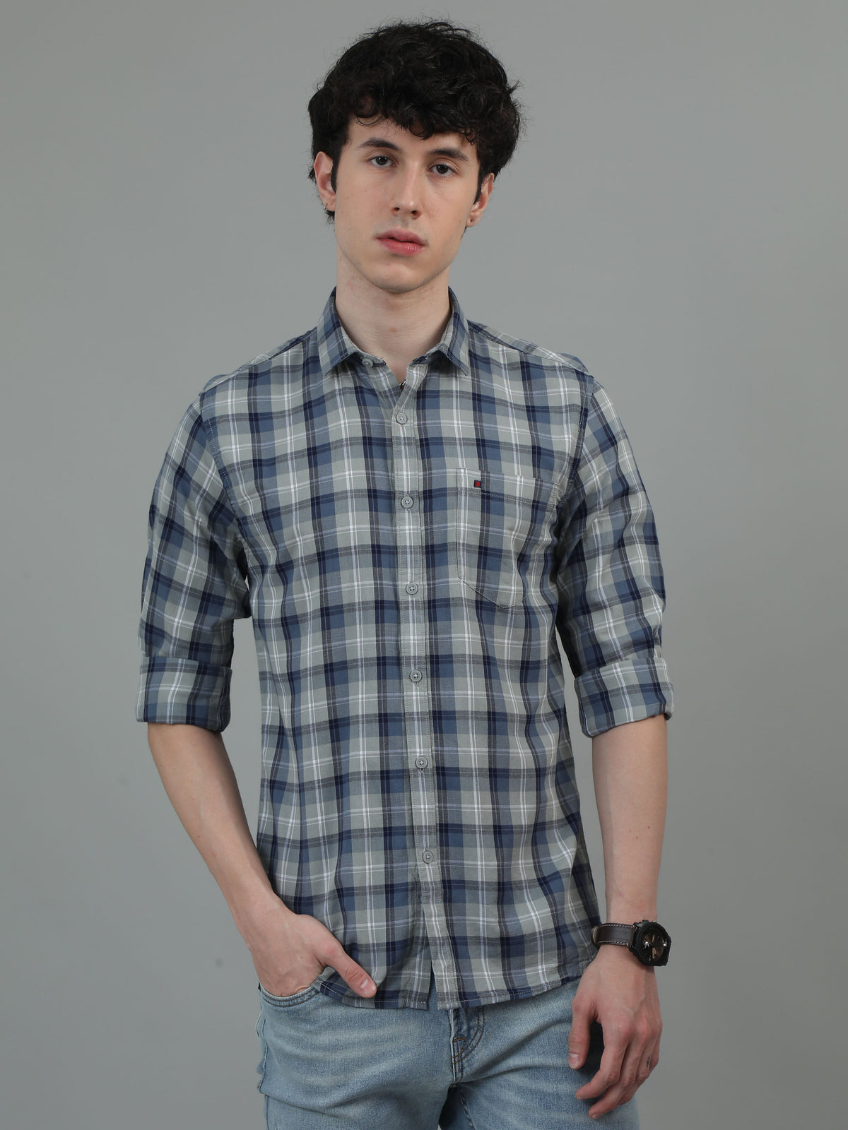 Men Blue & Grey Slim Fit Checks Full Sleeve Casual Shirt