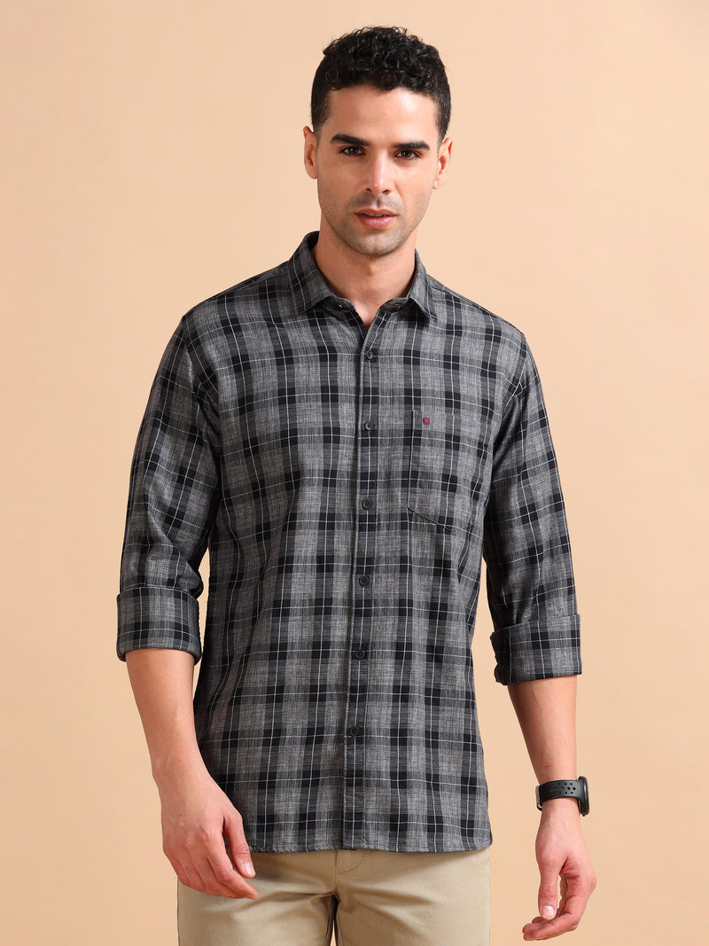 Men Grey & Black Regular Fit Checks Full Sleeve Casual Shirt