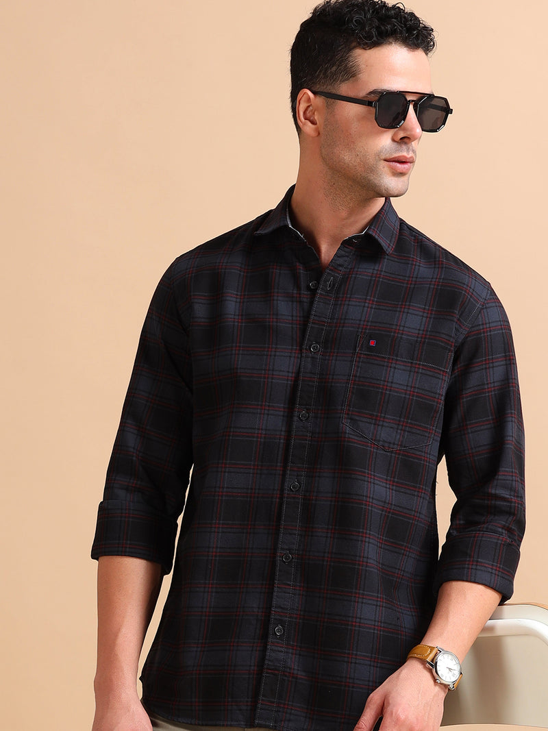 Men Dark Grey Slim Fit Checks Full Sleeve Casual Shirt