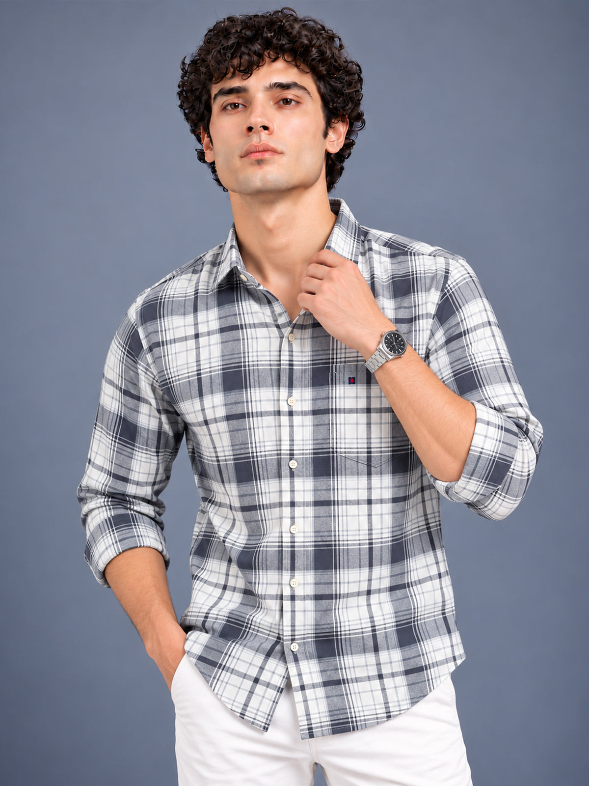 Men Grey & White Slim Fit Checked Casual Shirt