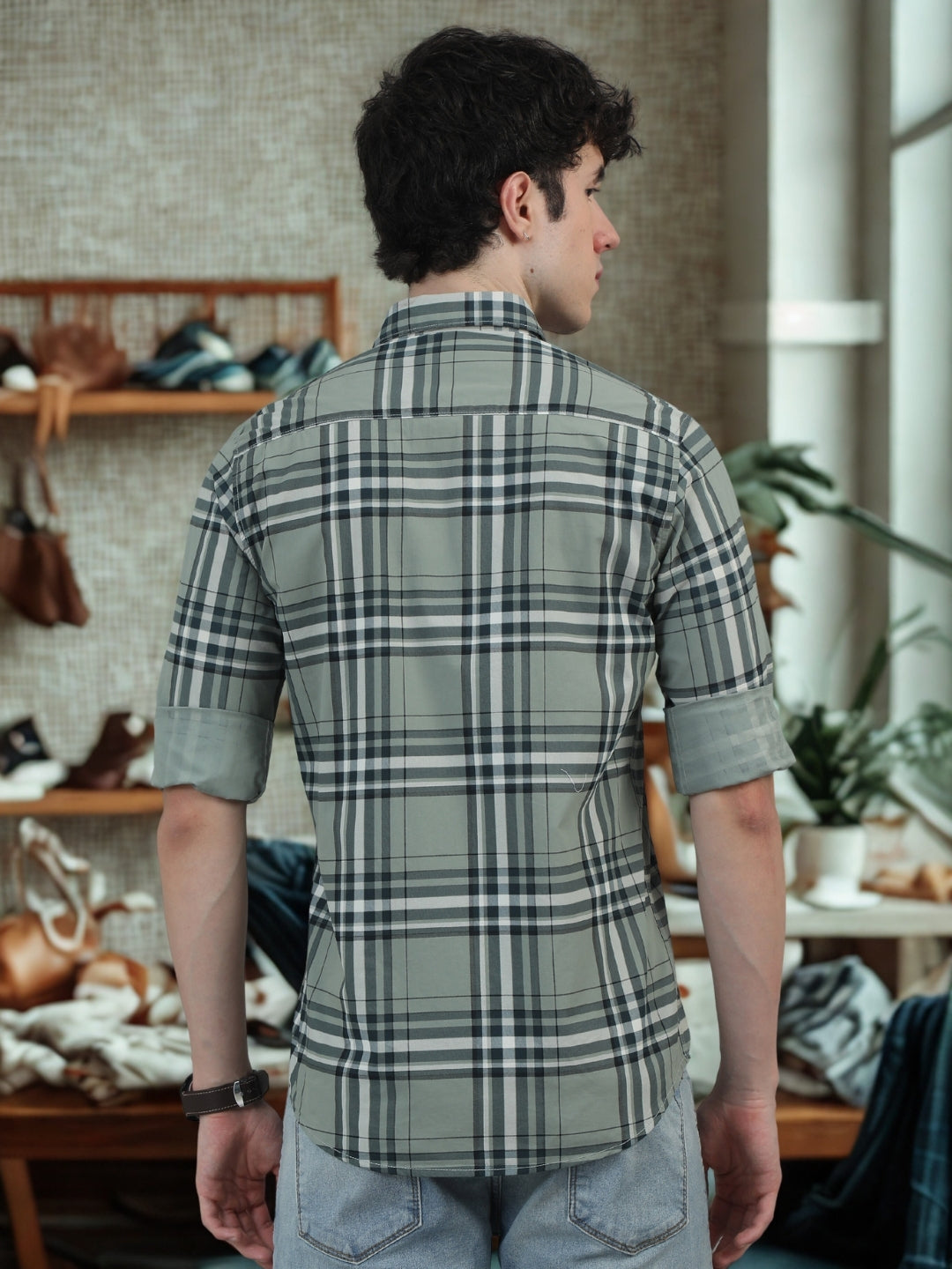 Men Light Green Slim Fit Checks Full Sleeve Casual Shirt