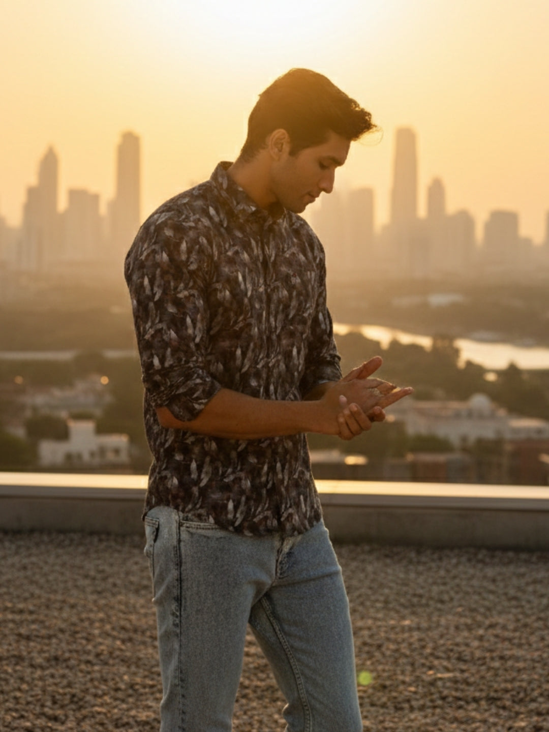 Men Blue Leaf Print Full Sleeve Slim Fit Casual Shirts