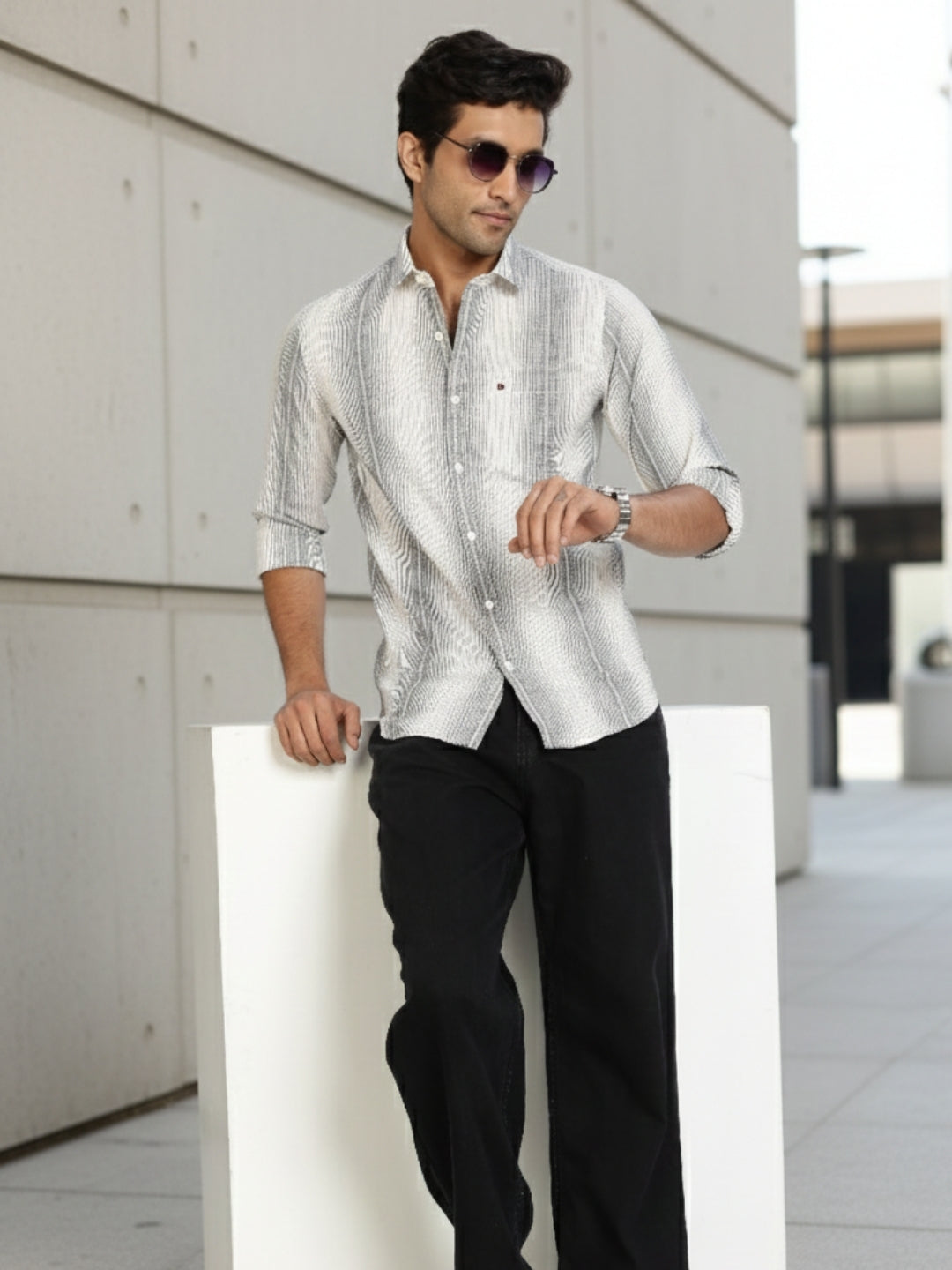 Men Black Stripes Full Sleeve Slim Fit Casual Shirts