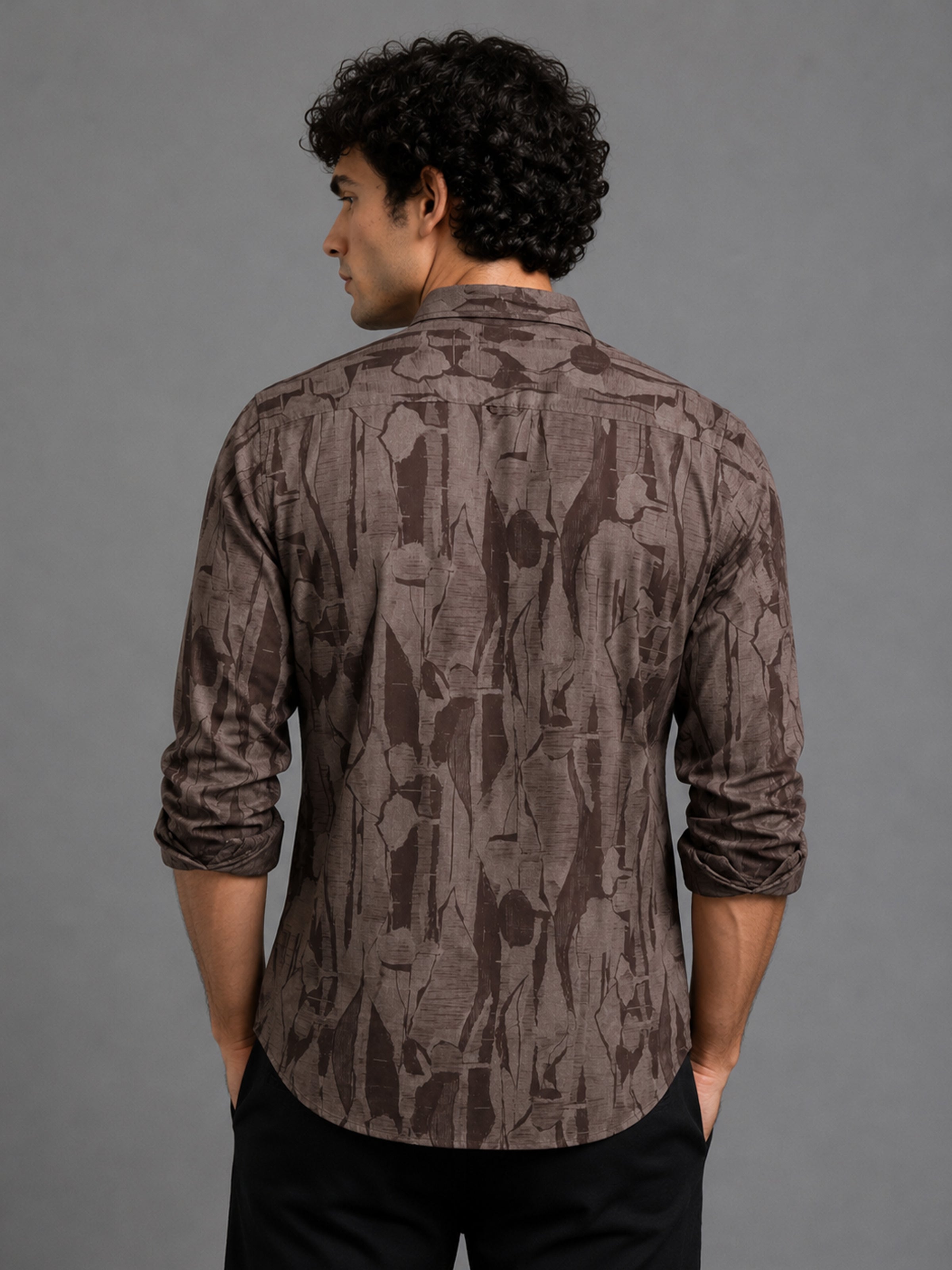 Men Brown Slim Fit Abstract Printed Full Sleeve Casual Shirt