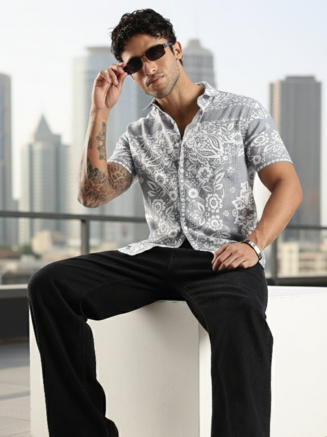 Grey Floral Printed Slim Fit Cotton Half Sleeve Casual Shirt