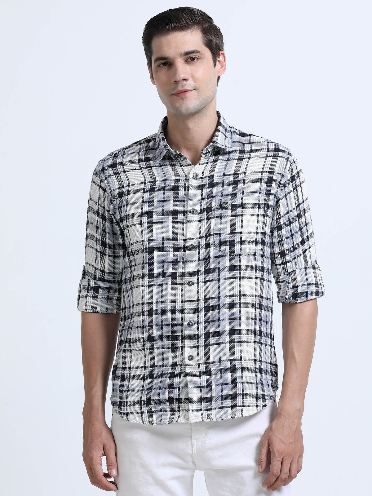 Shop Men's Blue Slim Fit Checkered Full Sleeve Casual Shirt Online.