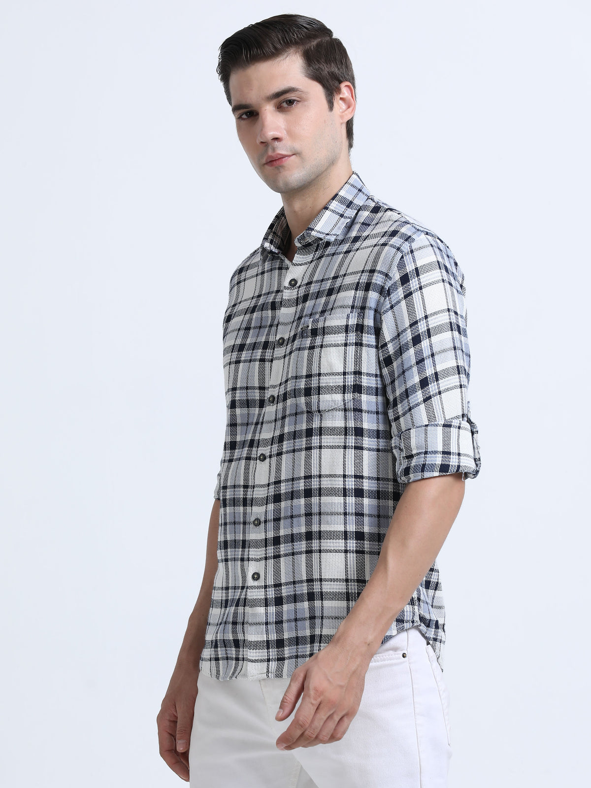 Shop Men's Blue Slim Fit Checkered Full Sleeve Casual Shirt Online.