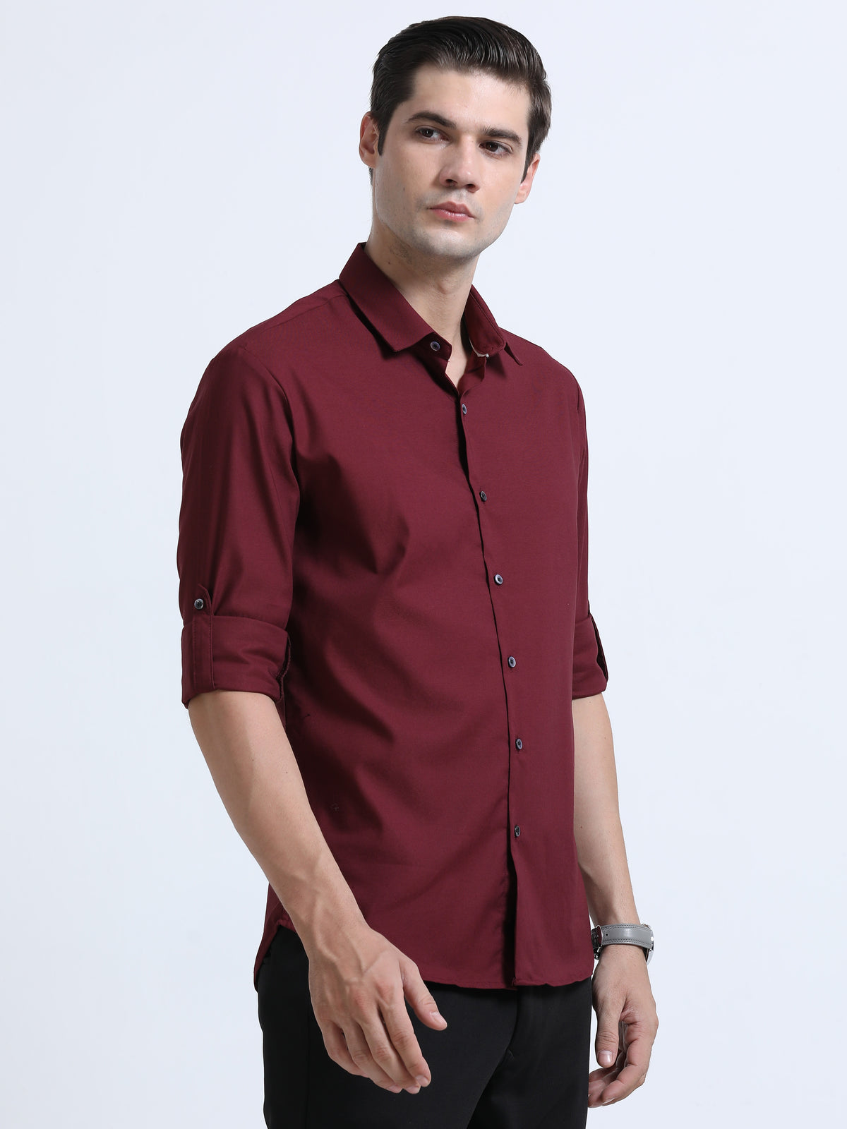 Shop Men's Red Slim Fit Solid Satin Casual Shirt Online.