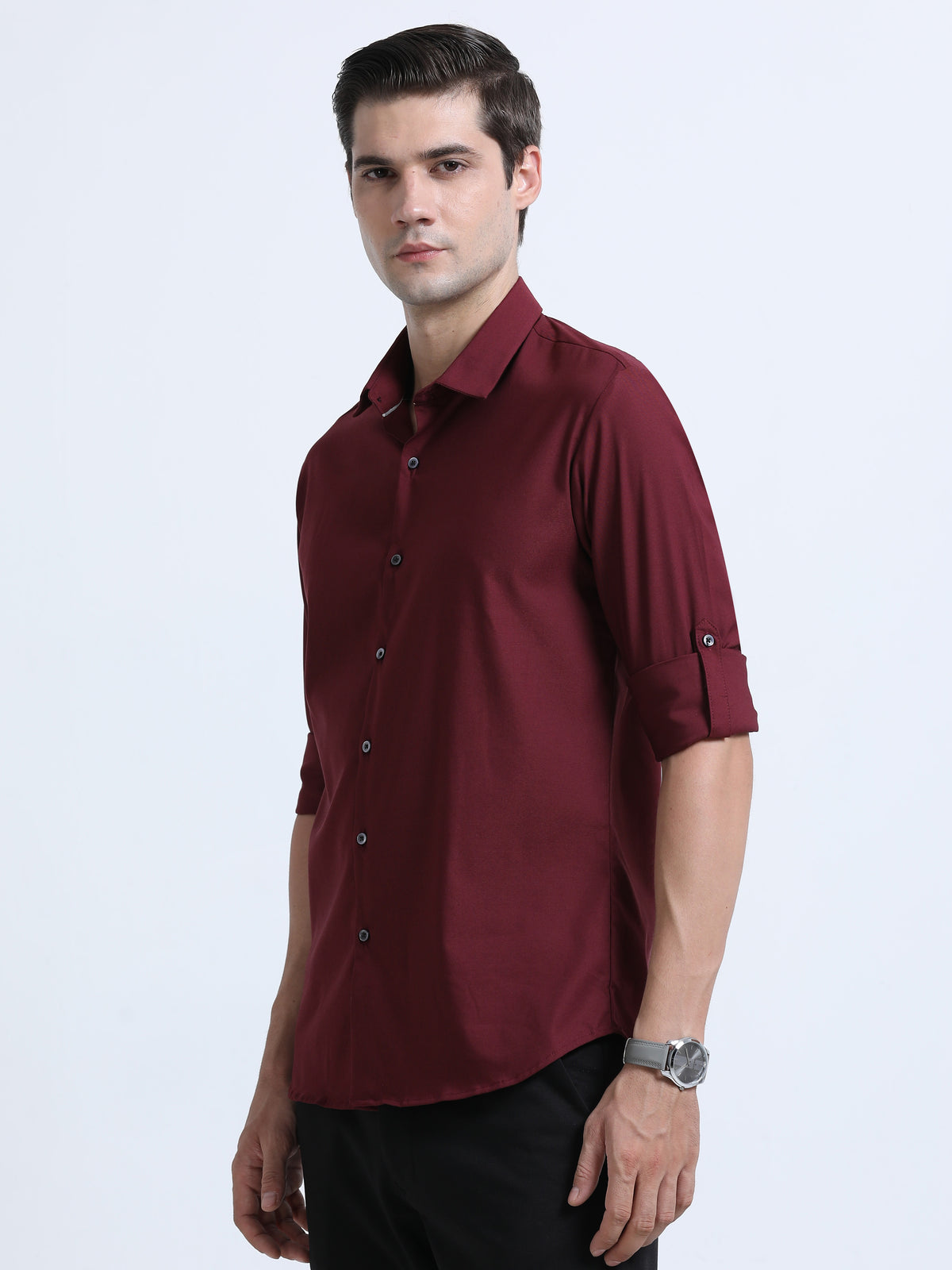 Shop Men's Red Slim Fit Solid Satin Casual Shirt Online.