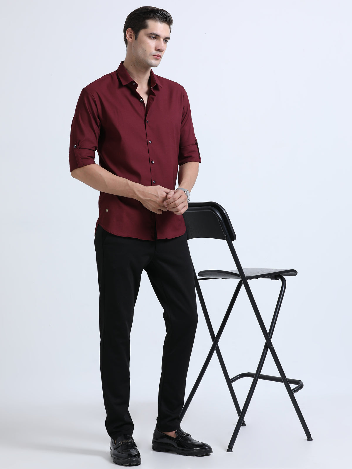 Shop Men's Red Slim Fit Solid Satin Casual Shirt Online.