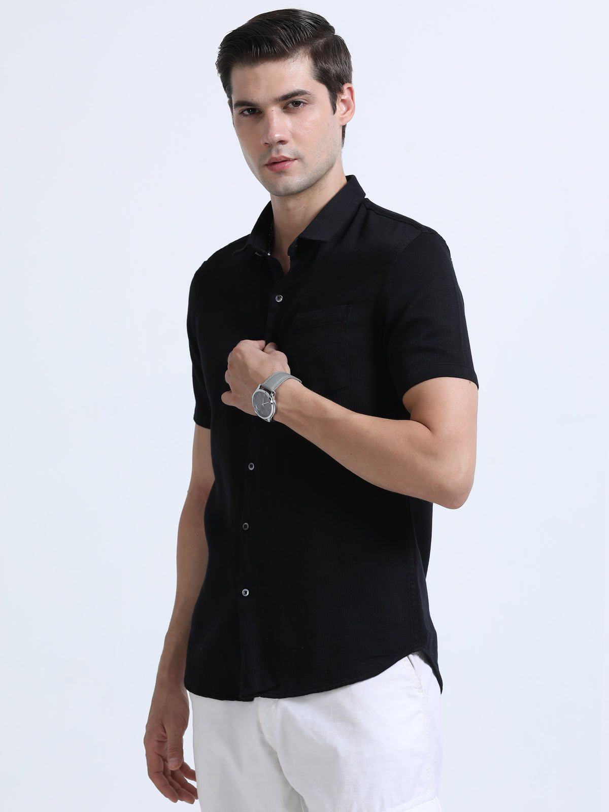 Shop Men's Black Slim Fit Half Sleeve Dobby Casual Shirt Online.