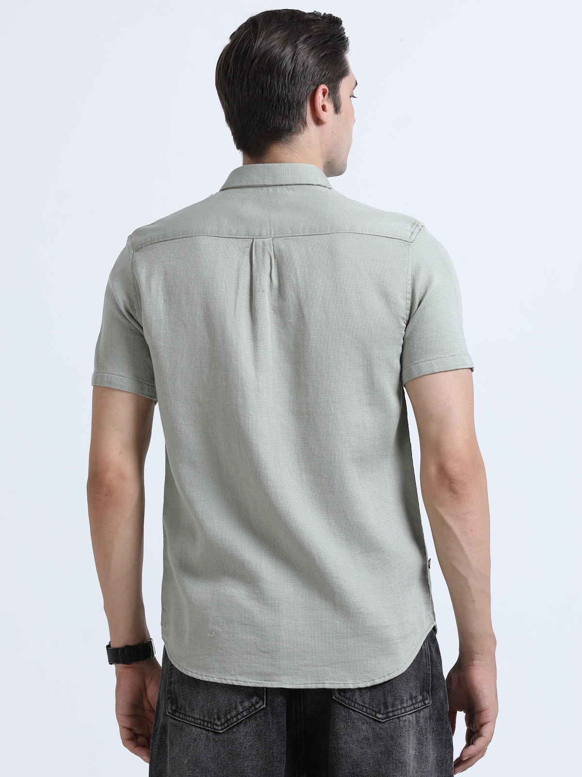 Shop Men's Dark Grey Slim Fit Half Sleeve Dobby Casual Shirt Online.