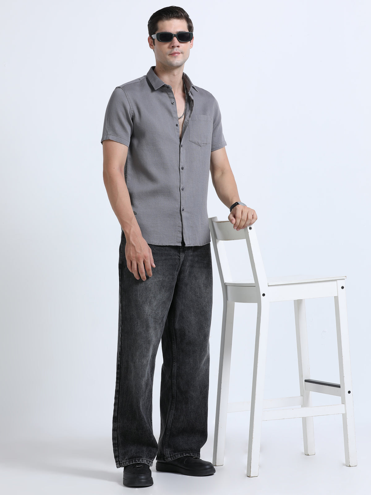 Men's Grey Slim Fit Dobby Half Sleeve Casual Shirt