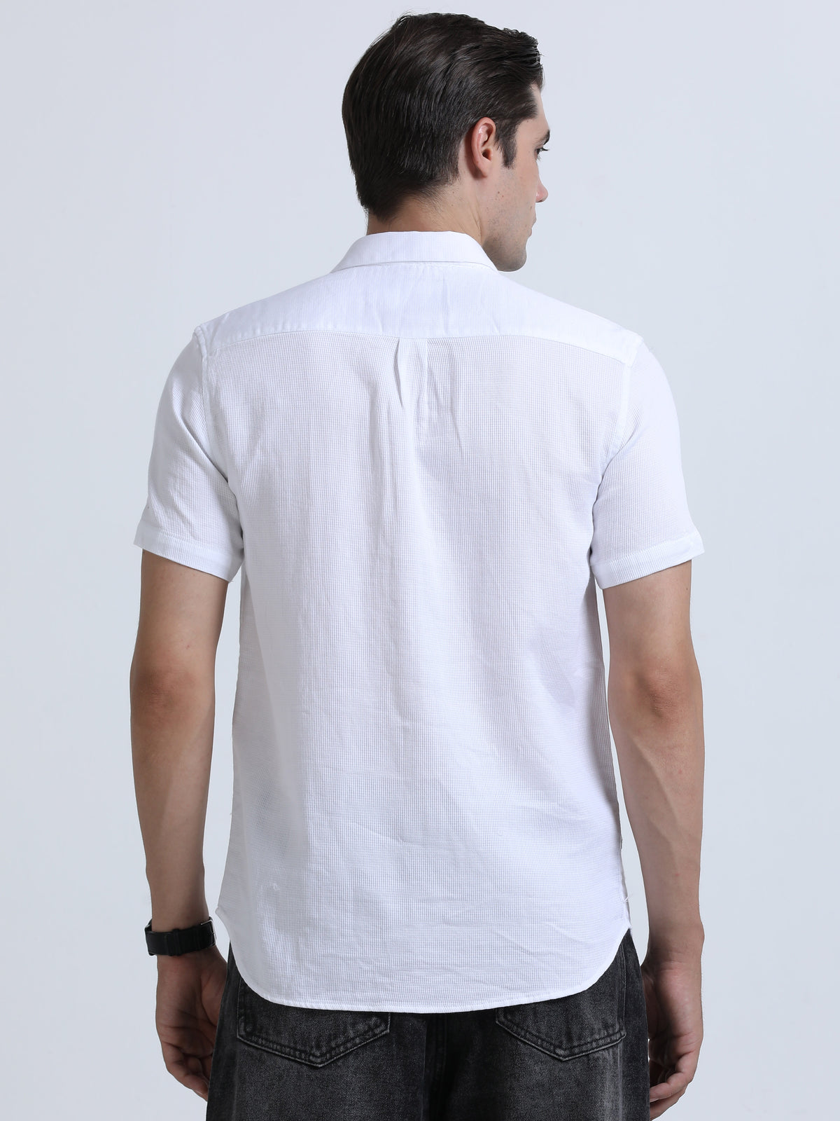 Shop Men's White Dobby Slim Fit Half Sleeve Casual Shirt Online.