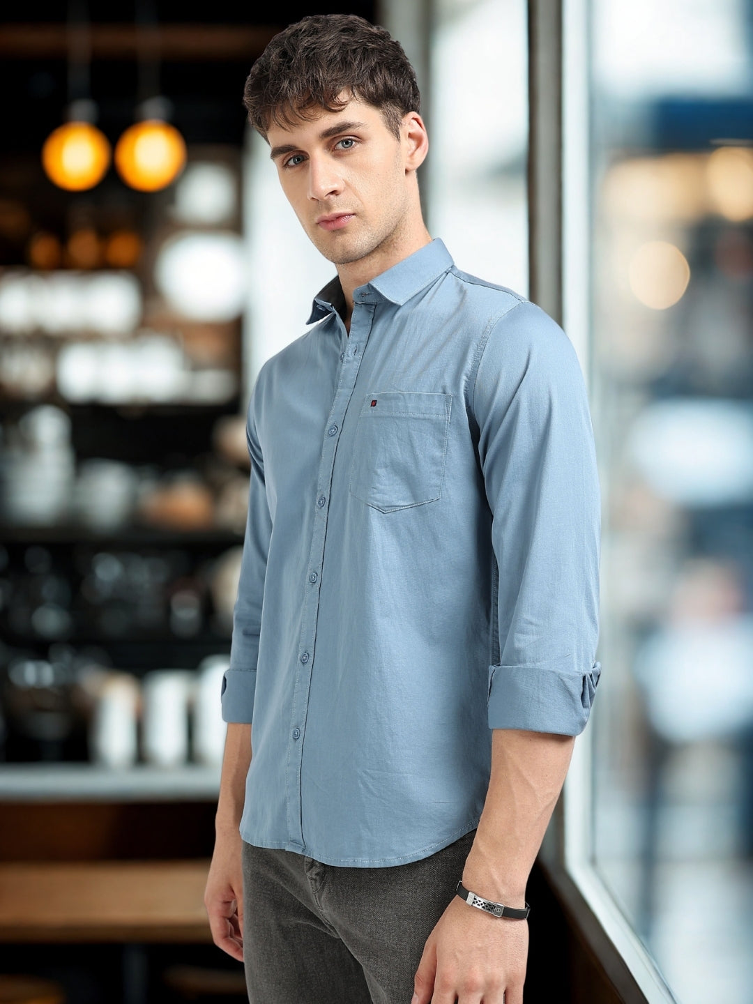 Blue Solid Slim Fit Casual Shirts