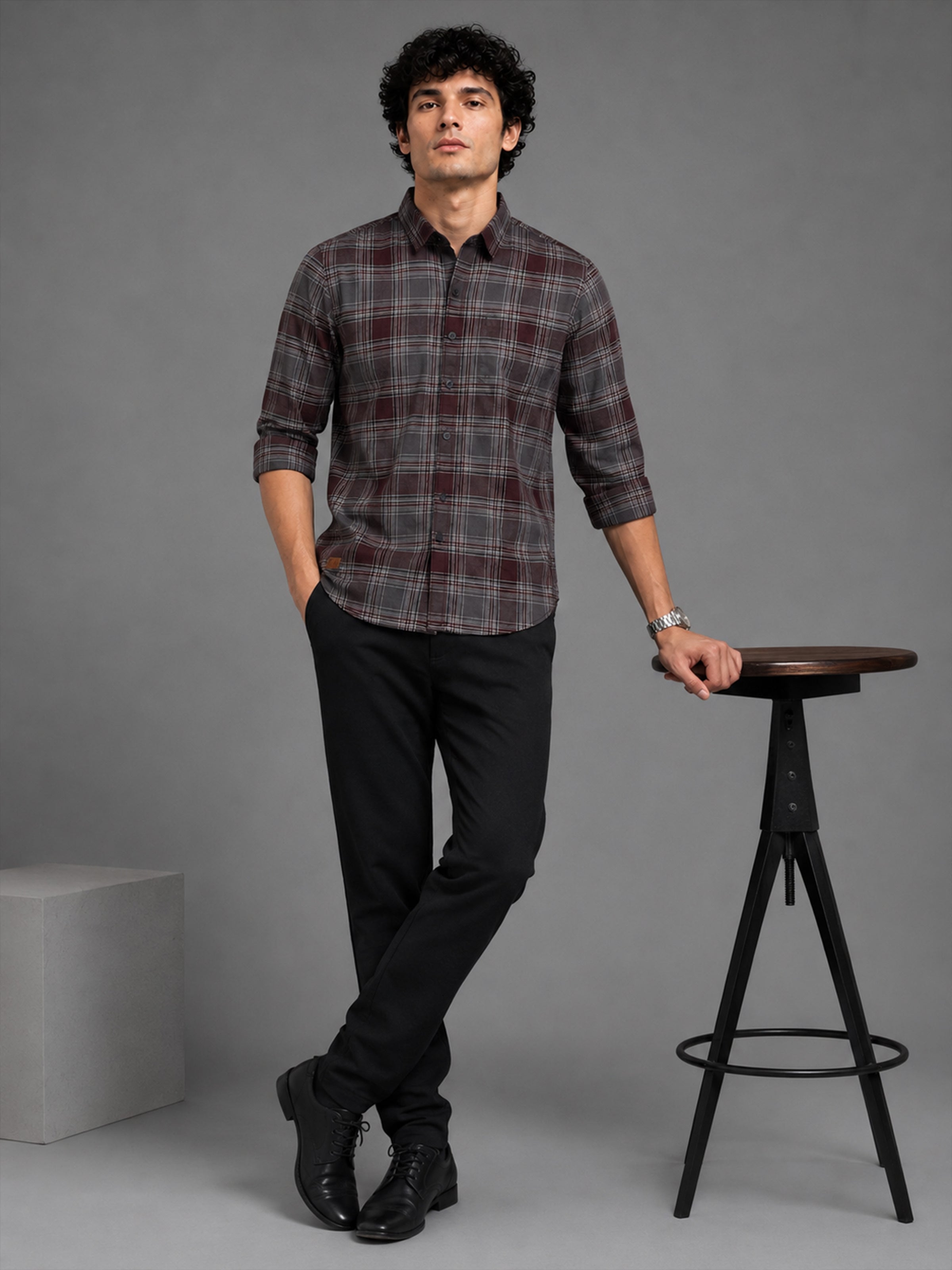 Men Maroon Slim Fit Plaid Check Full Sleeve Casual Shirt