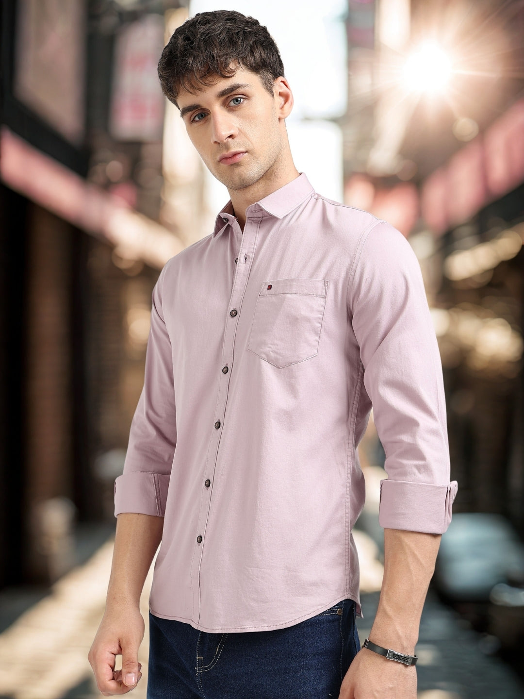 Light Pink Solid Slim Fit Casual Shirts