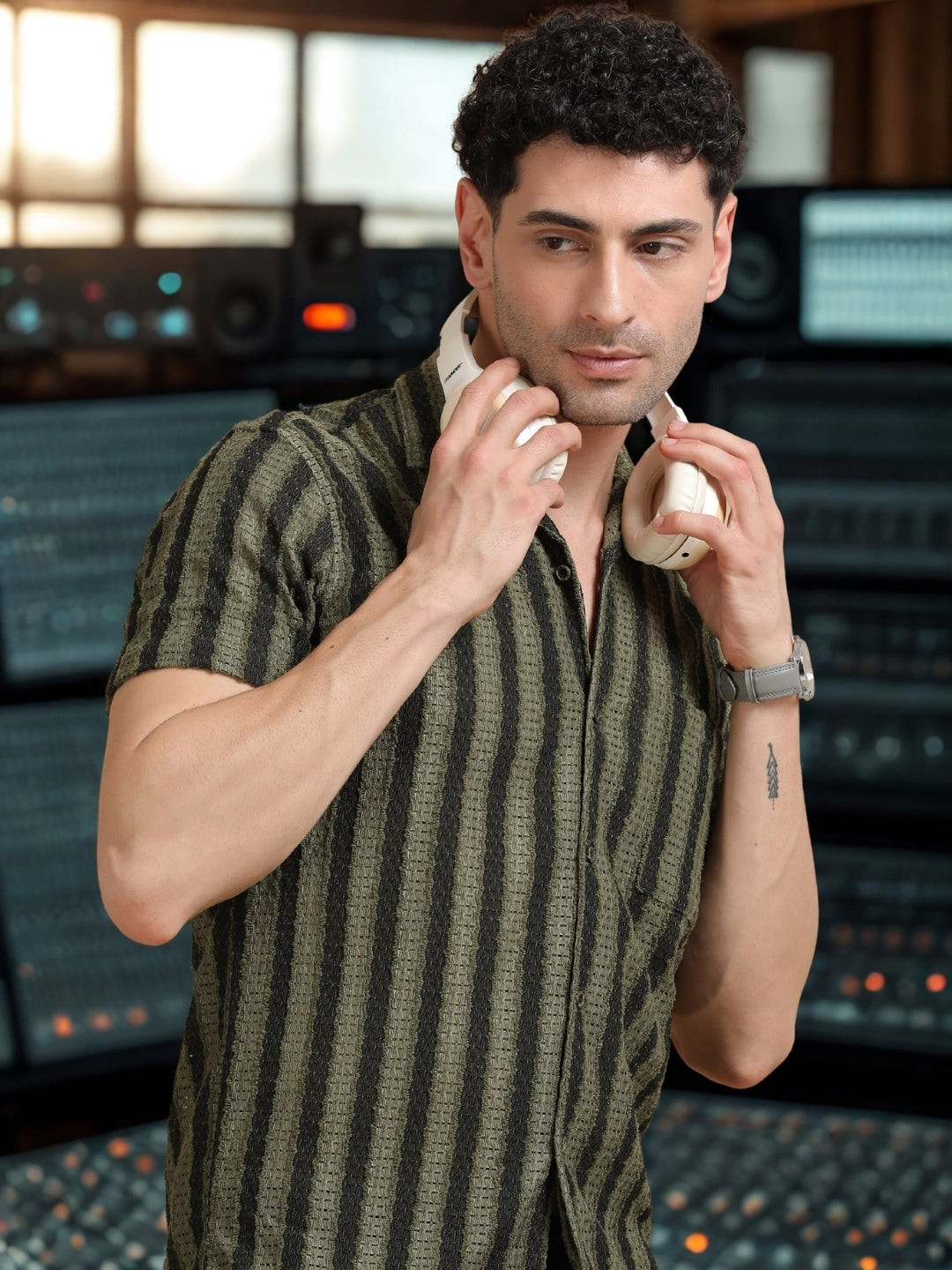 Men Green Half Sleeve Cotton Knitted Casual Shirt