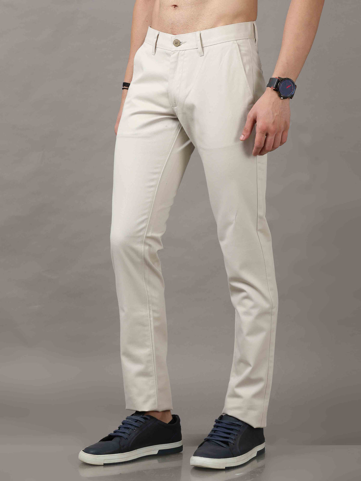 Men's Cream Cotton Blend Narrow Fit Solid Causal Trouser