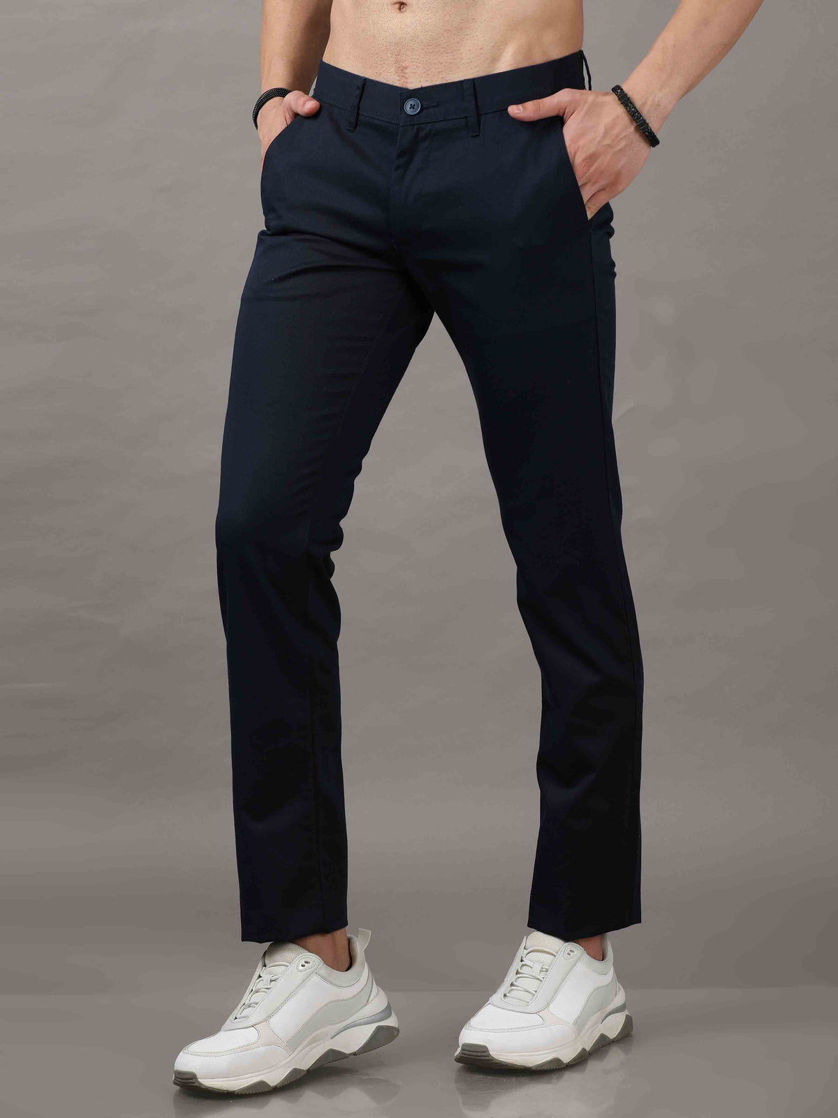 Men's Navy Narrow Fit Cotton Blend Solid Causal Trousers