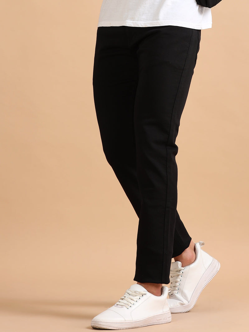 Men Black Solid Narrow Fit Casual Trousers