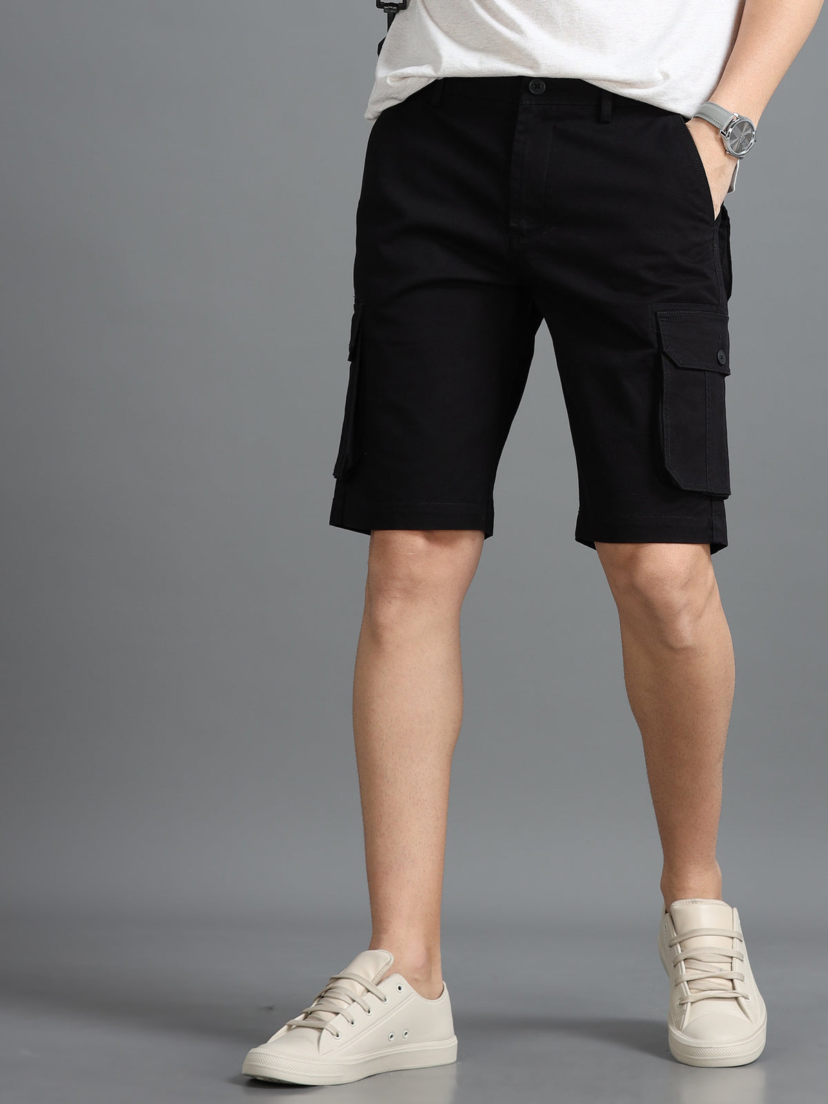 Men Black Solid Relaxed Fit Gap Twill Lycra Cargo Shorts