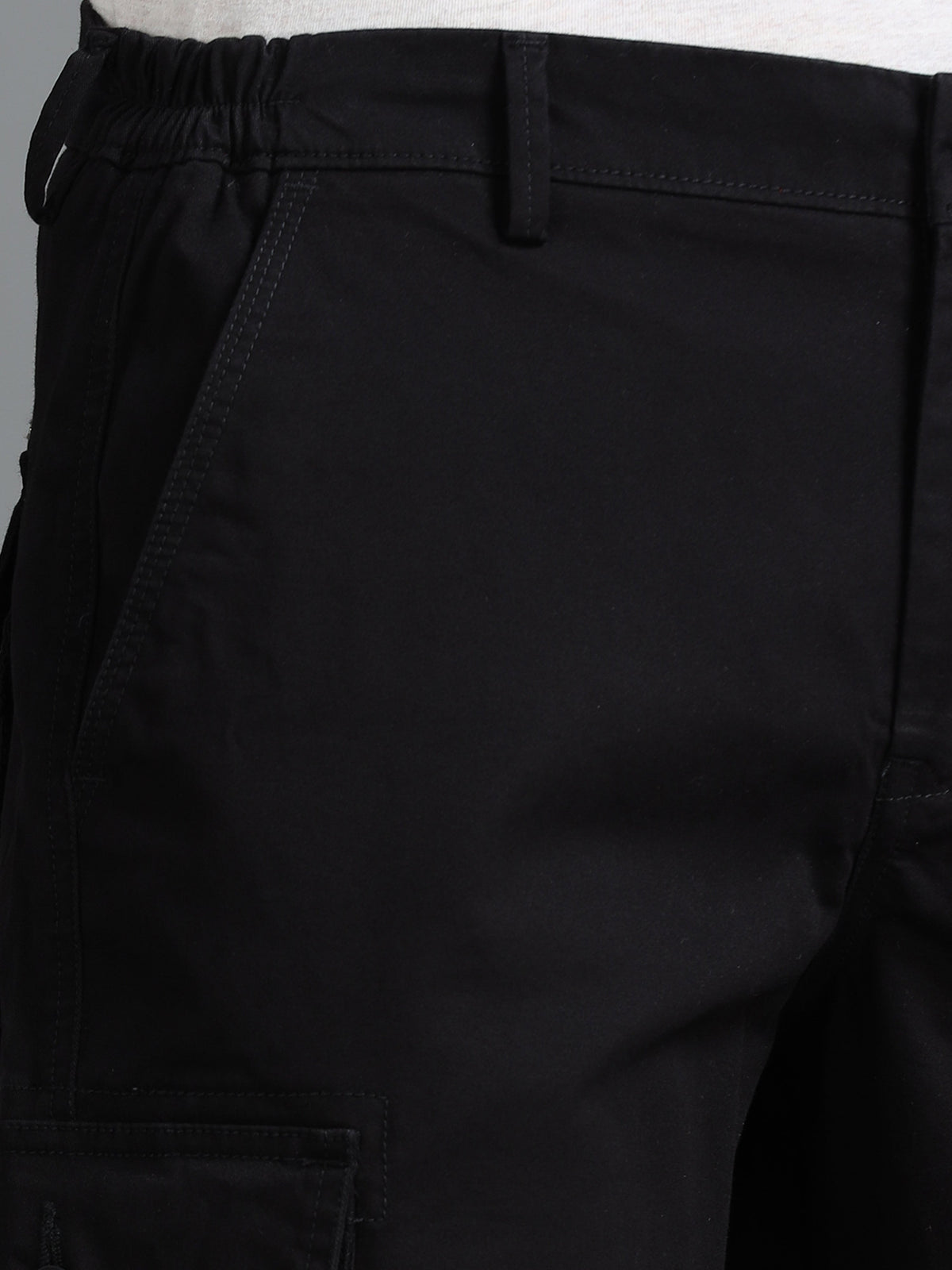 Men Black Solid Relaxed Fit Gap Twill Lycra Cargo Shorts