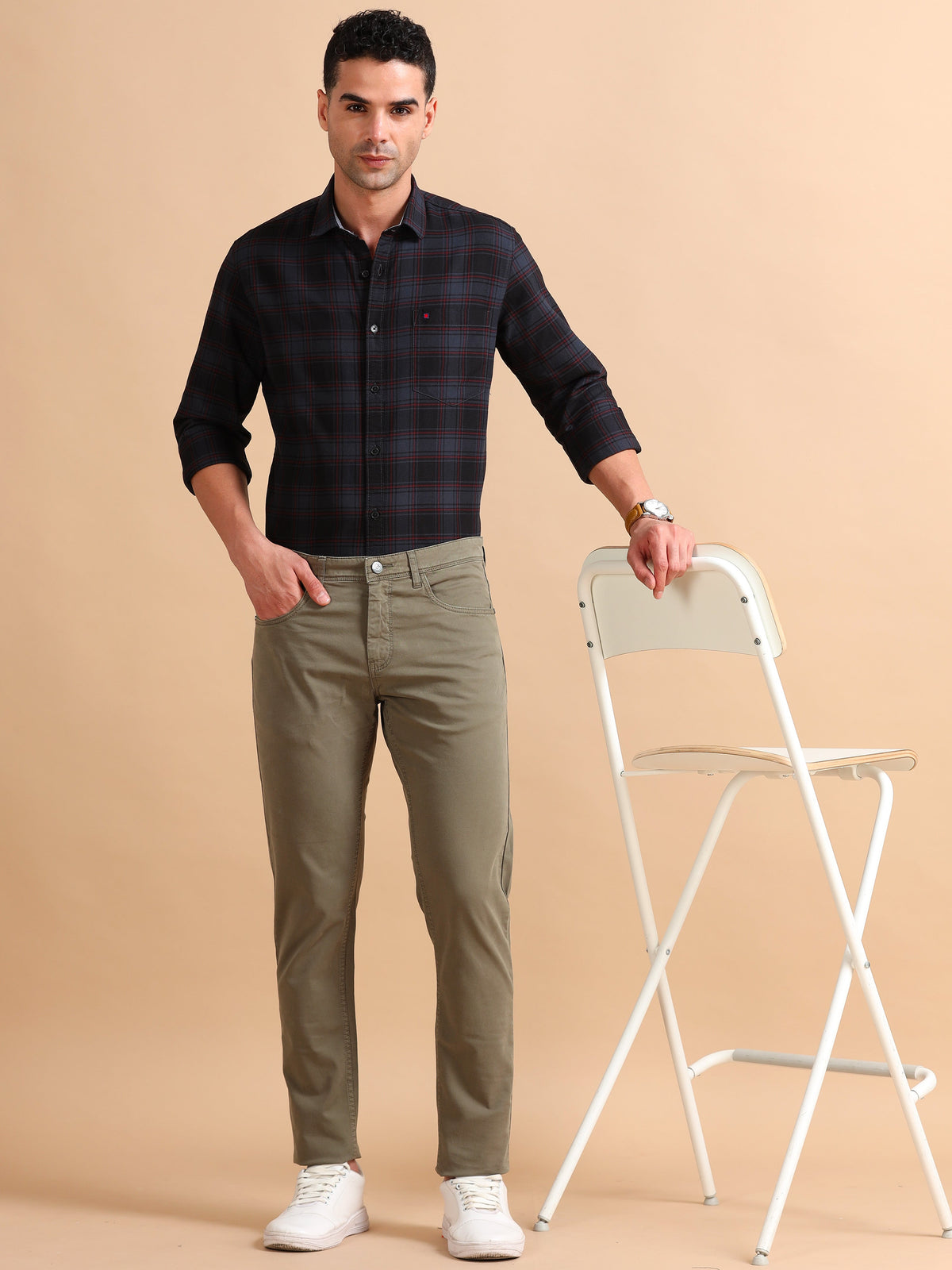 Men Olive Narrow Fit RFD Solid Casual Trousers