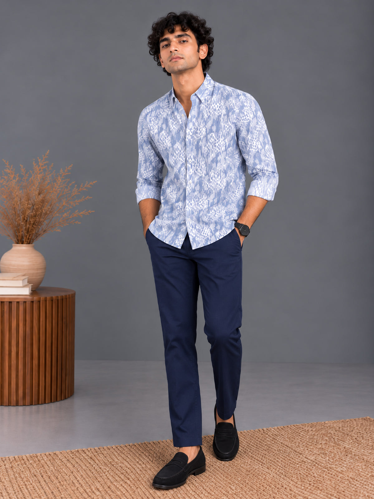 Men's White & Grey Slim Fit Abstract Printed Casual Shirt
