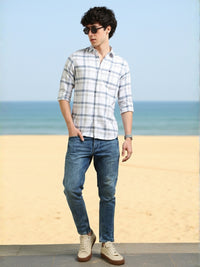 Men White Slim Fit Checks Full Sleeve Casual Shirt