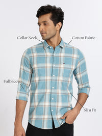 Men Blue Checkered Full Sleeve Slim Fit Casual Shirts