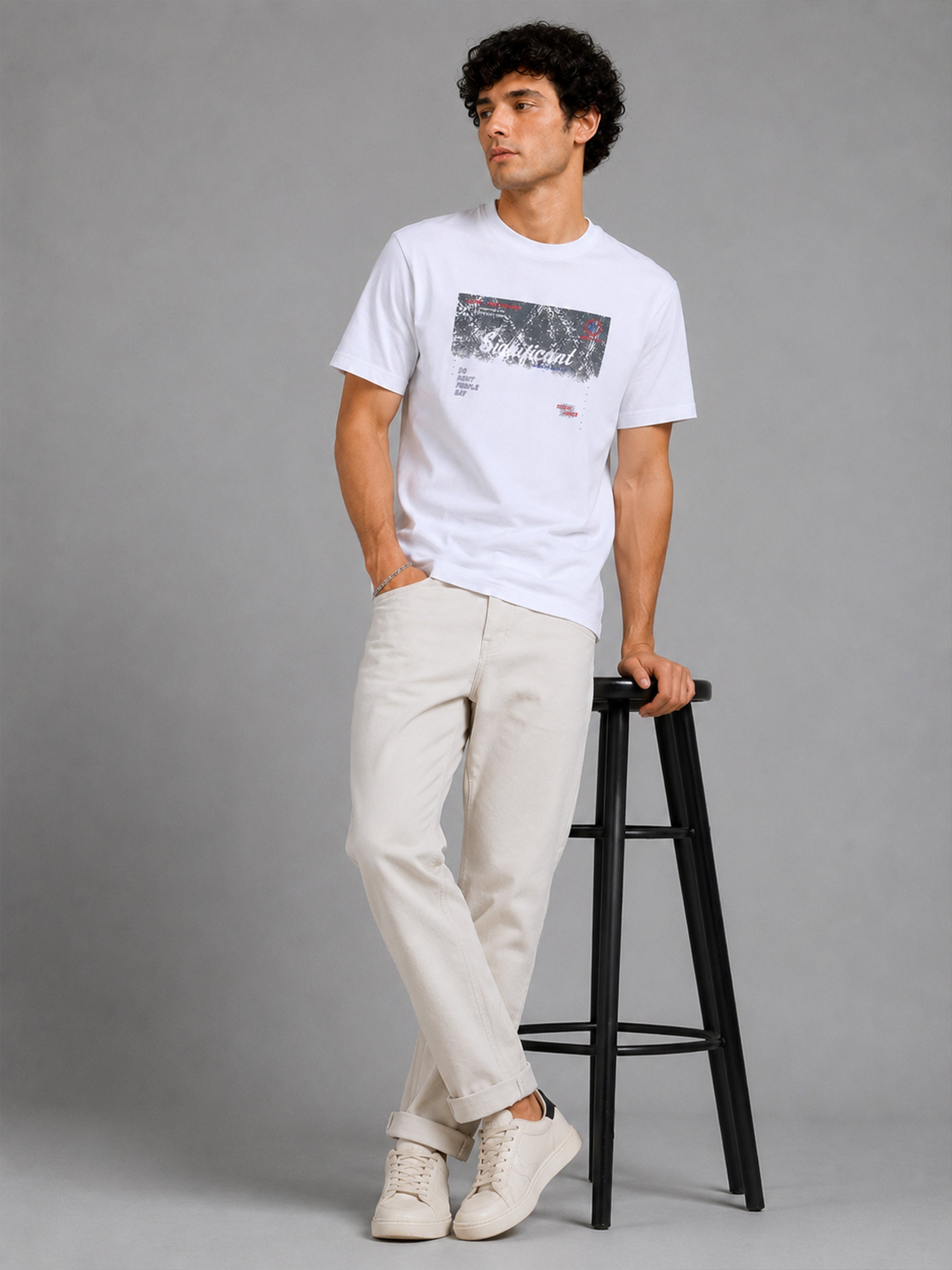 Men White Slim Fit Graphic Print Crew Neck Casual T-Shirt