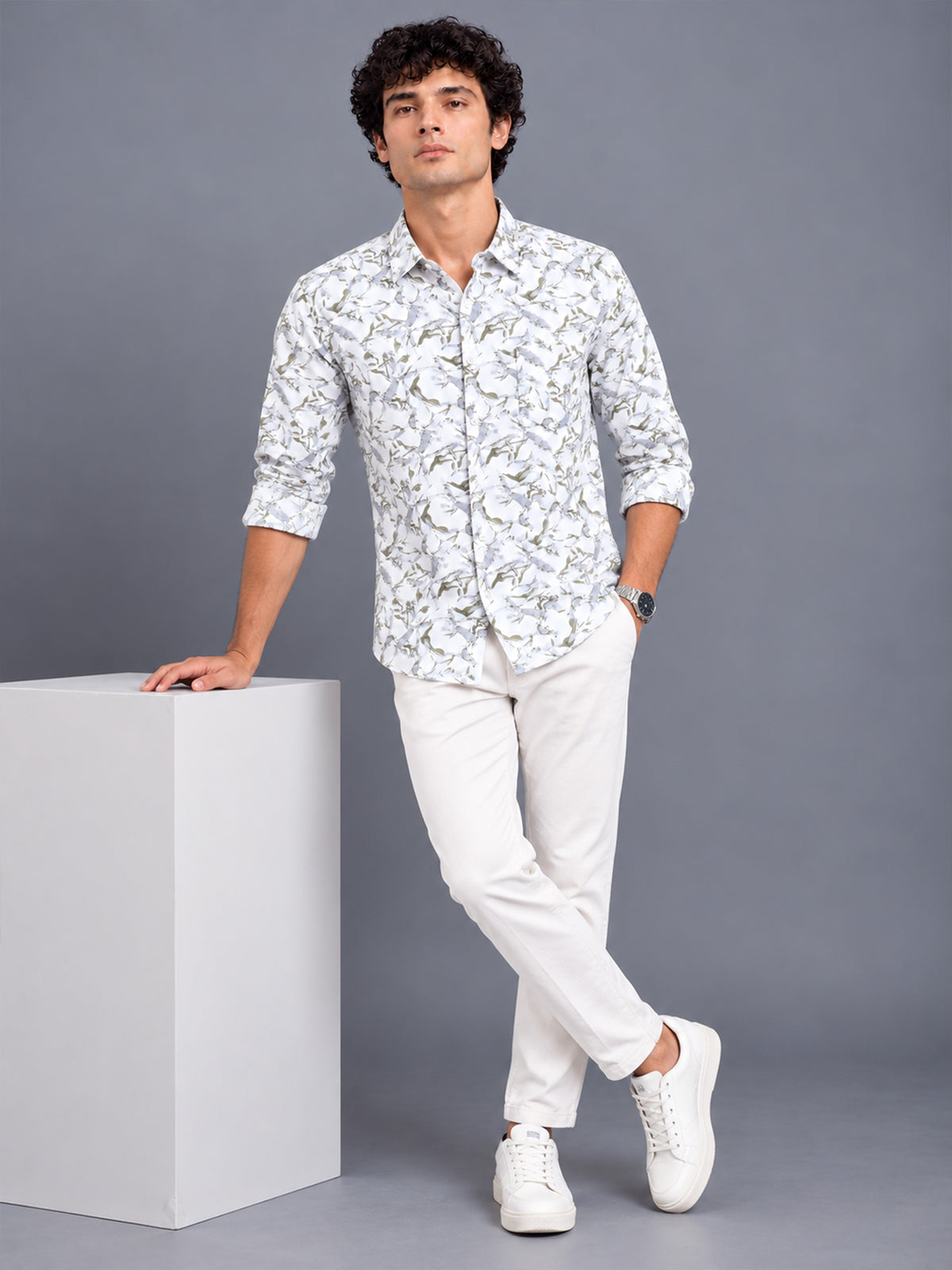 Men Green Slim Fit Cotton Lycra Abstract printed Casual Shirt