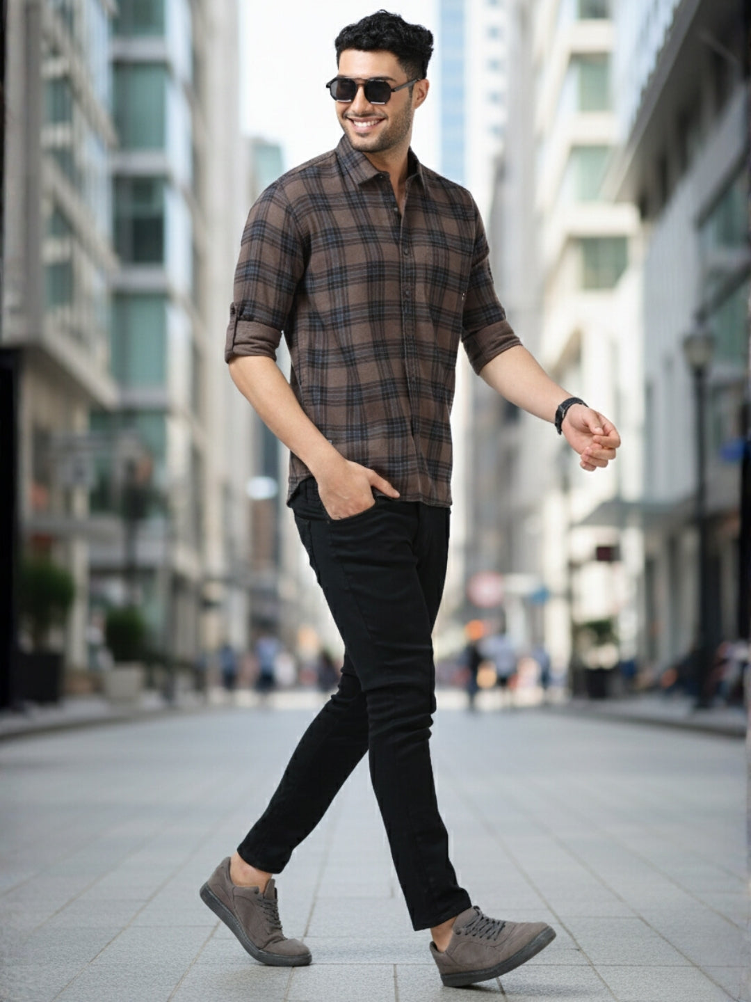 Men Navy Slim Fit Checks Full Sleeve Casual Shirt