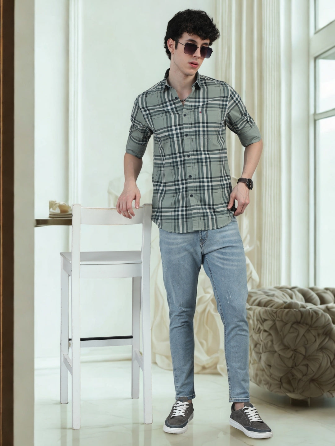 Men Light Green Slim Fit Checks Full Sleeve Casual Shirt