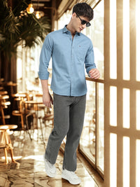 Blue Solid Slim Fit Casual Shirts