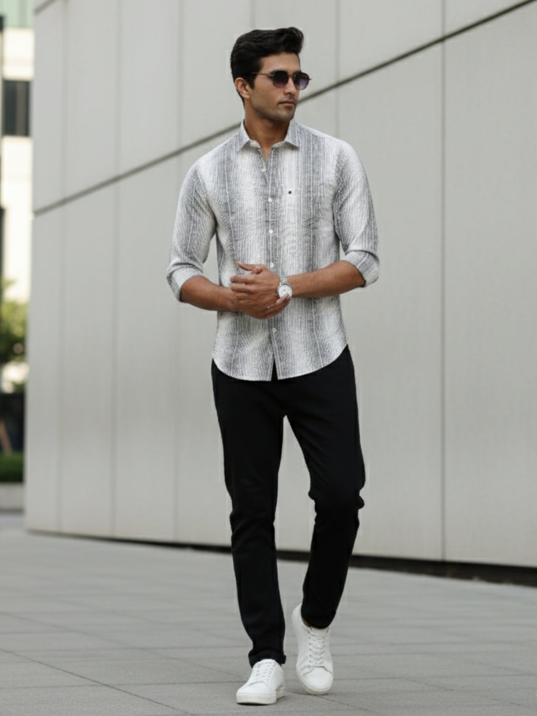 Men Black Stripes Full Sleeve Slim Fit Casual Shirts