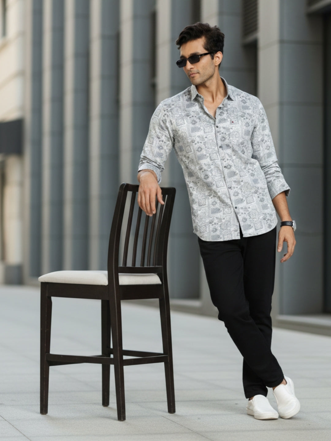 Men White Floral Print Full Sleeve Slim Fit Casual Shirts