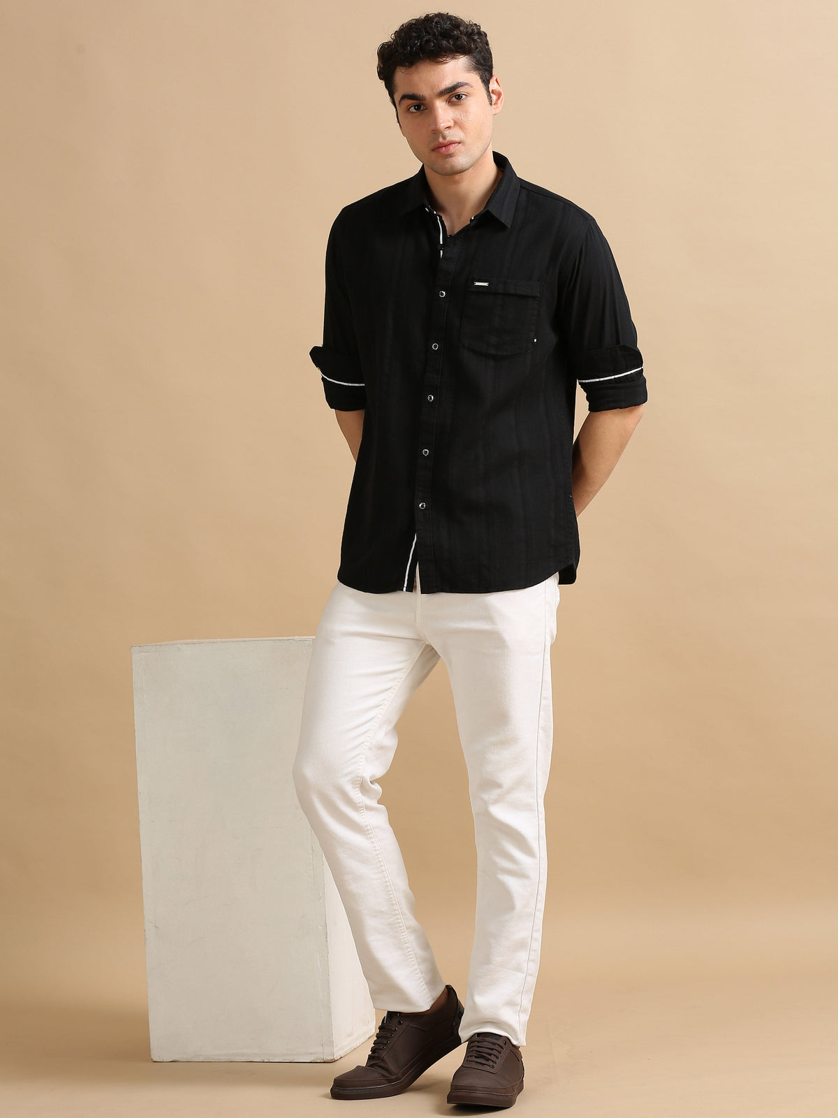 Men Black Slim Fit Dobby Textured Full Sleeve Casual Shirt