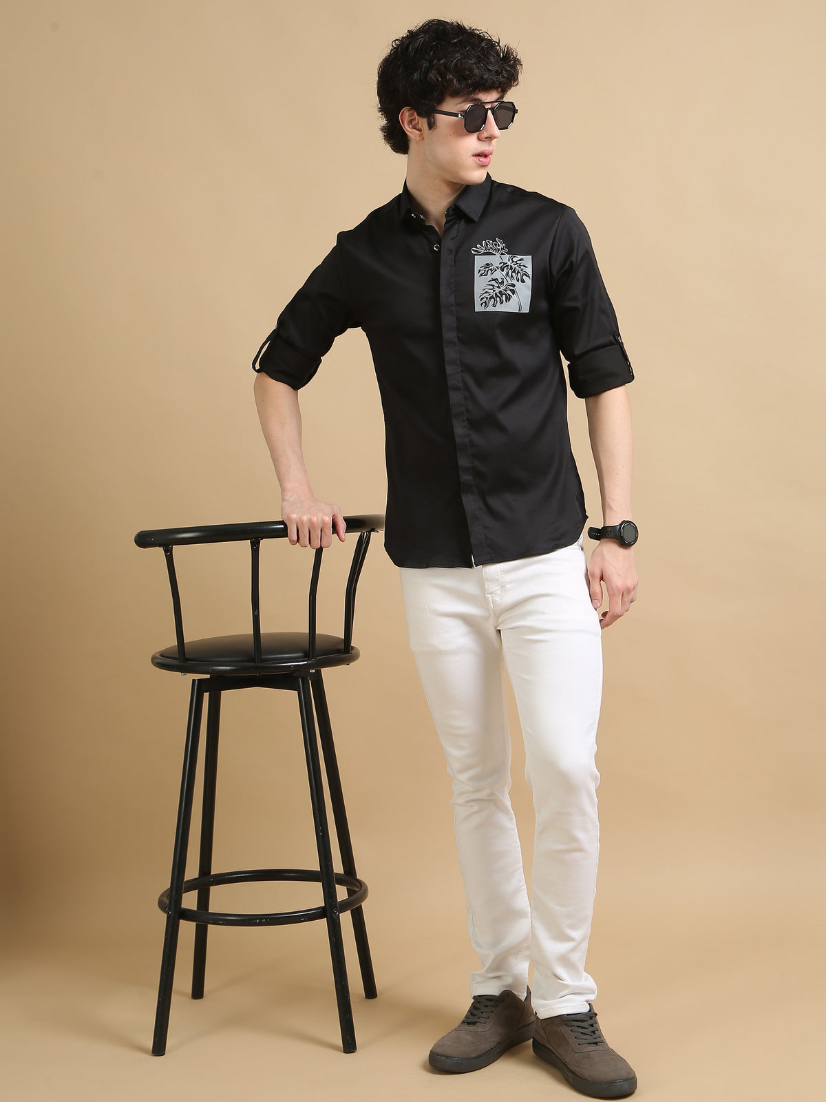 Men Black Slim Fit Solid Cotton Chest Print Full Sleeve Casual Shirt