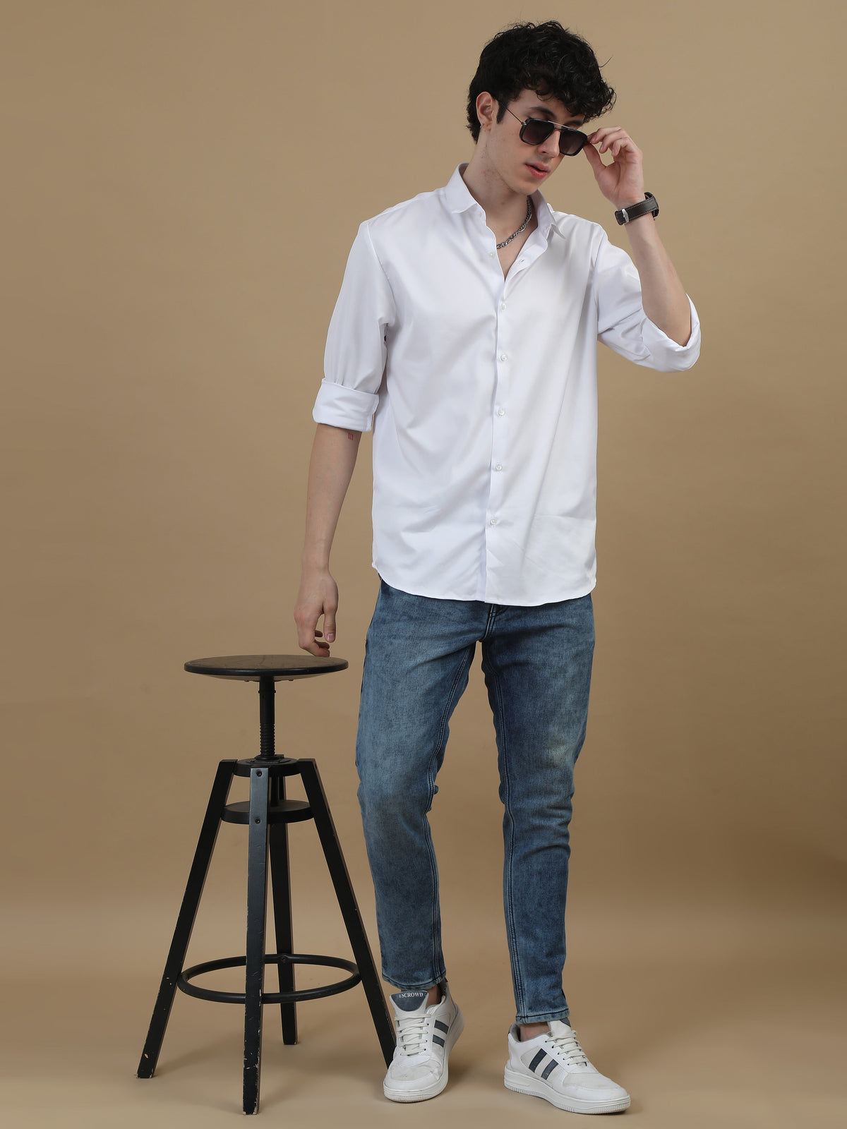 Men White Slim Fit Solid Full Sleeve Casual Shirt