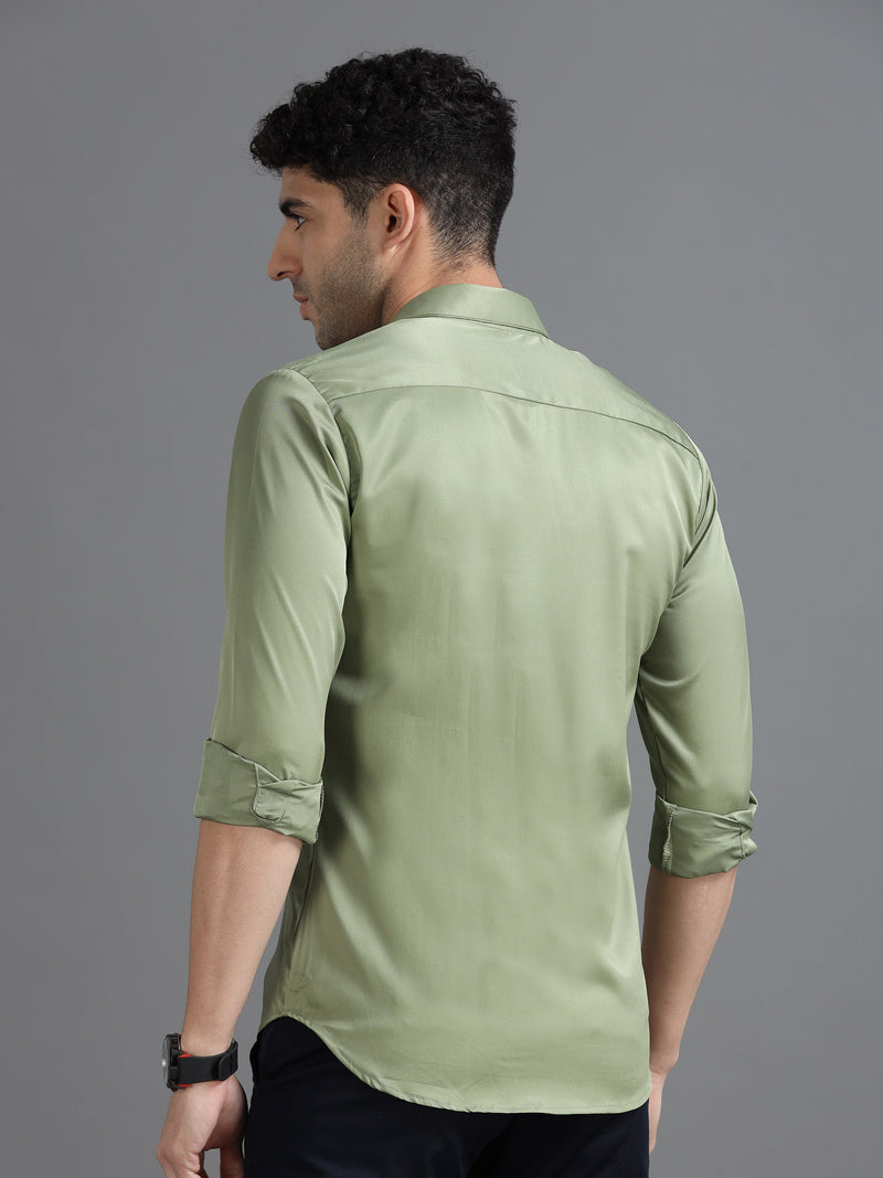 Men Green Slim Fit Solid Full Sleeve Casual Shirt