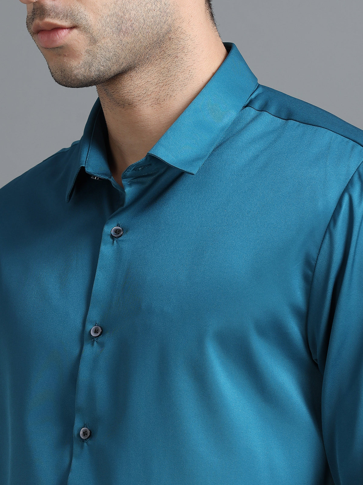 Men Blue Slim Fit Solid Full Sleeve Casual Shirt