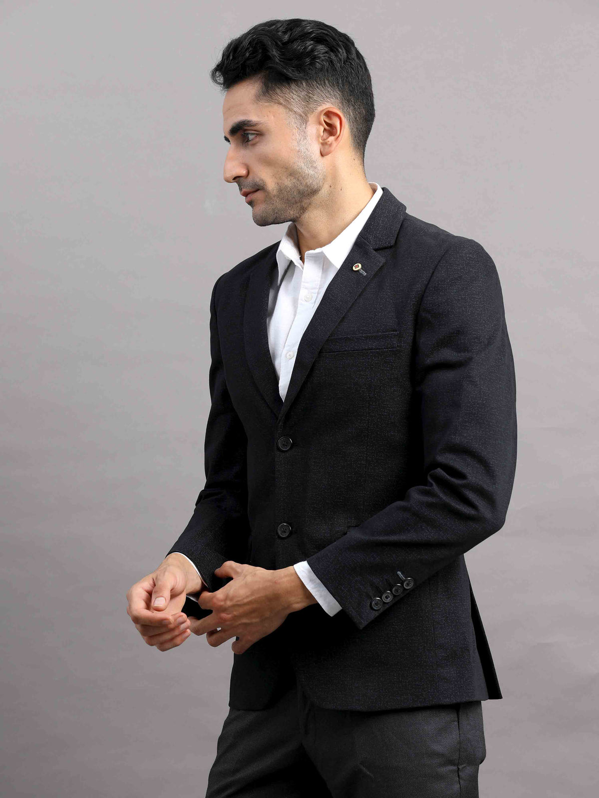 Shop Men's Black Cotton Blend Slim Fit Casual Blazer Online.