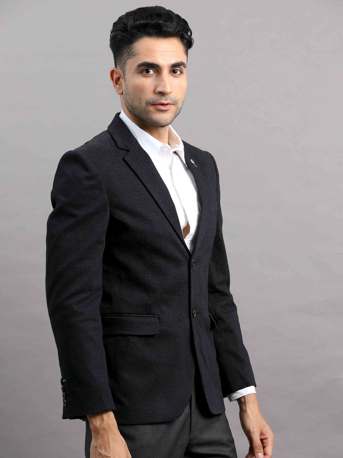 Shop Men's Black Cotton Blend Slim Fit Casual Blazer Online.