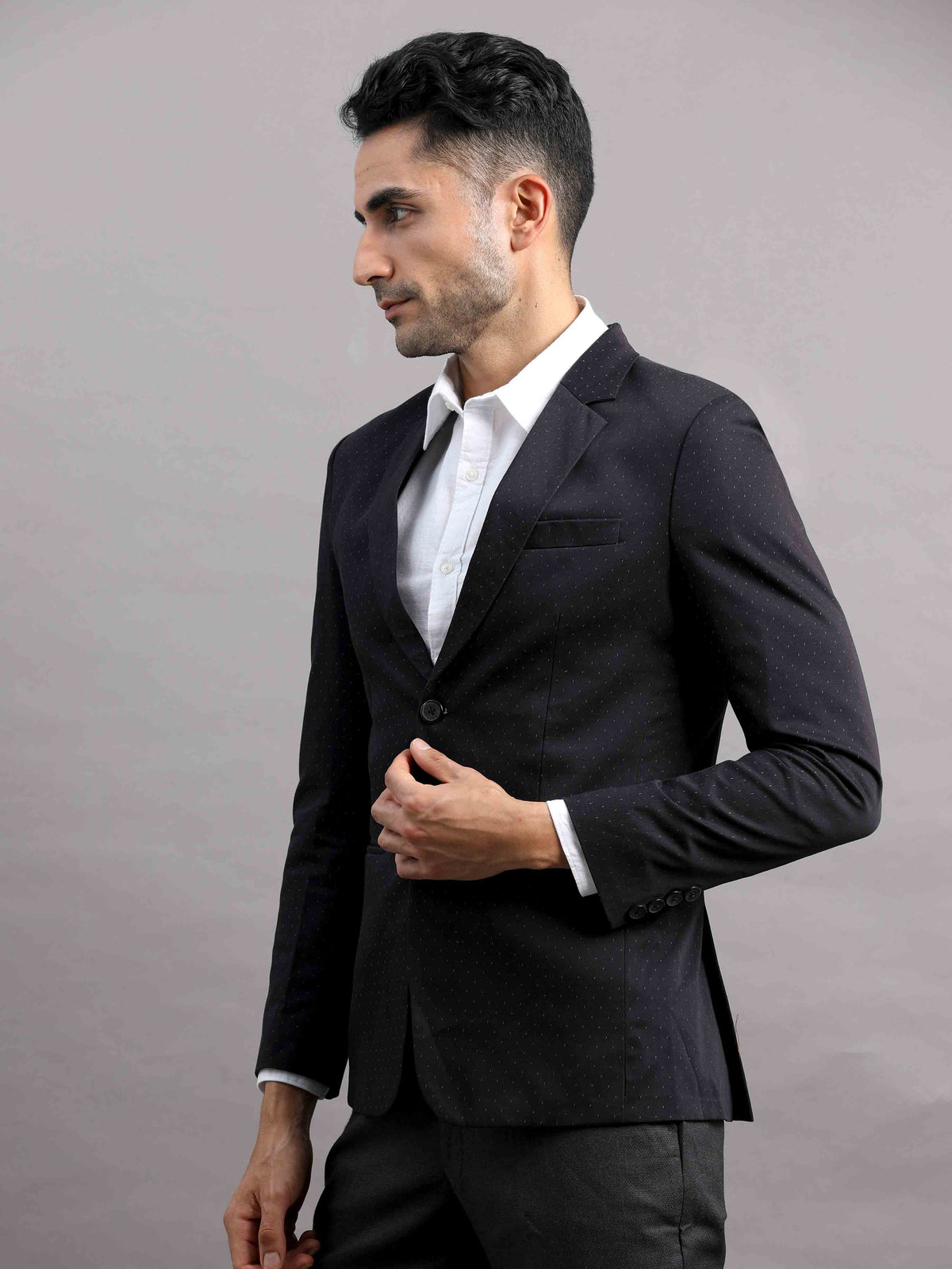 Shop Men's Black Cotton Blend Slim Fit Casual Blazer Online.