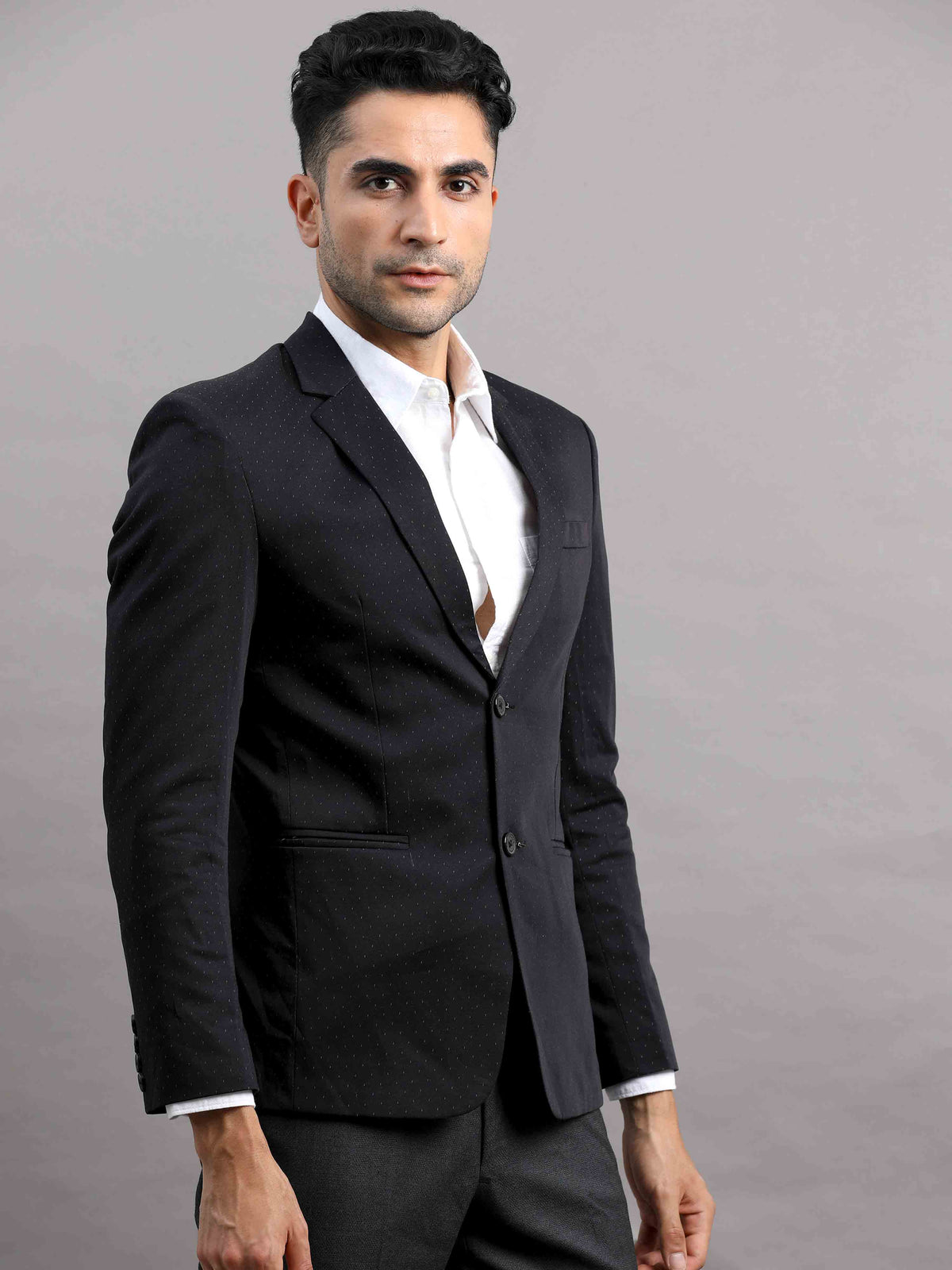 Shop Men's Black Cotton Blend Slim Fit Casual Blazer Online.