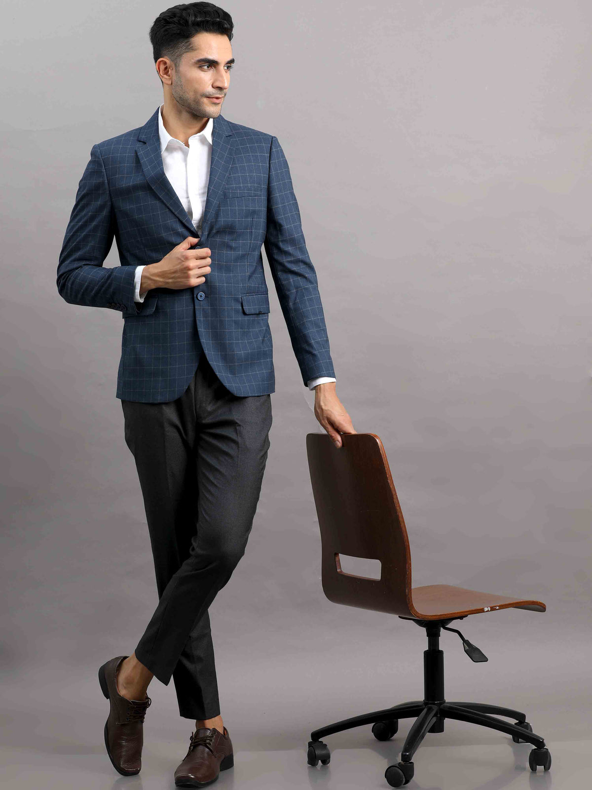 Shop Men's Navy Cotton Blend Slim Fit Casual Blazer Online.