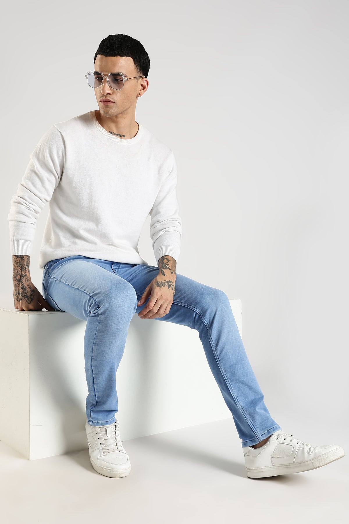 Men Sky Solid Ankle Fit Stretchable Denim Jeans