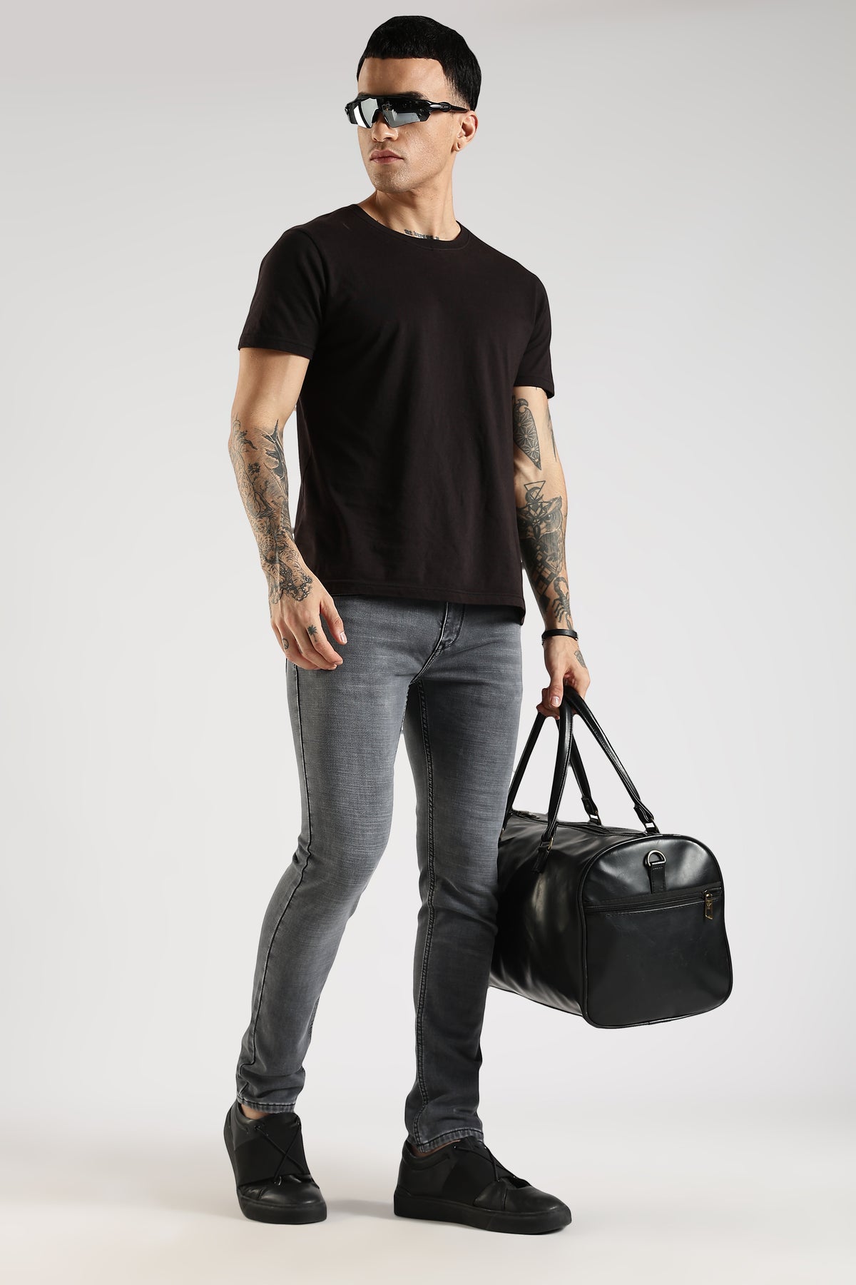 Men Charcoal Grey  Solid Ankle Fit Stretchable Denim Jeans